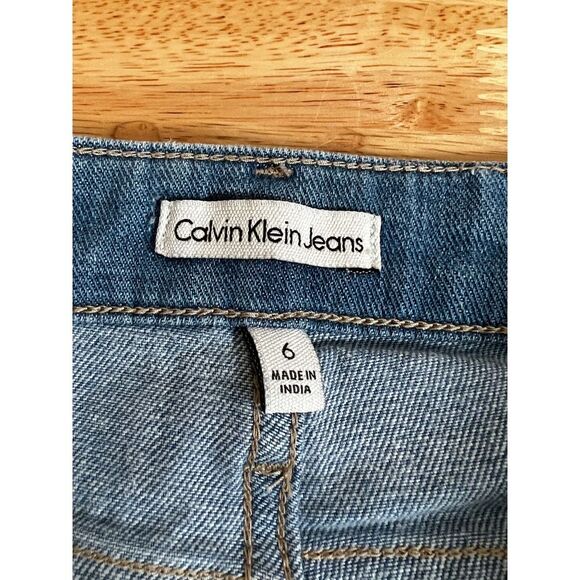 CALVIN KLEIN JEANS CLASSIC CASUAL EVERYDAY WEAR DENIM MIDI SHORTS SZ.6 - Picture 3 of 4